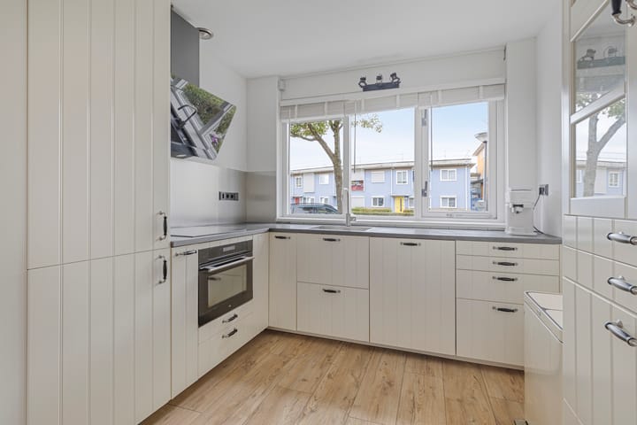 Foto 14 van Toon Hermansstraat 28