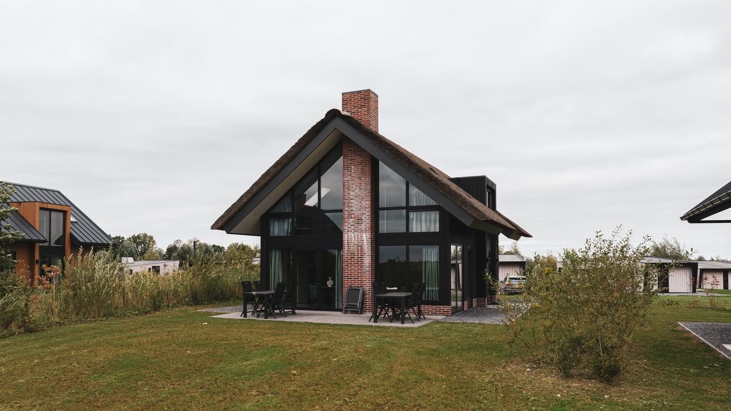 Foto 1 van Flevoweg 90-128