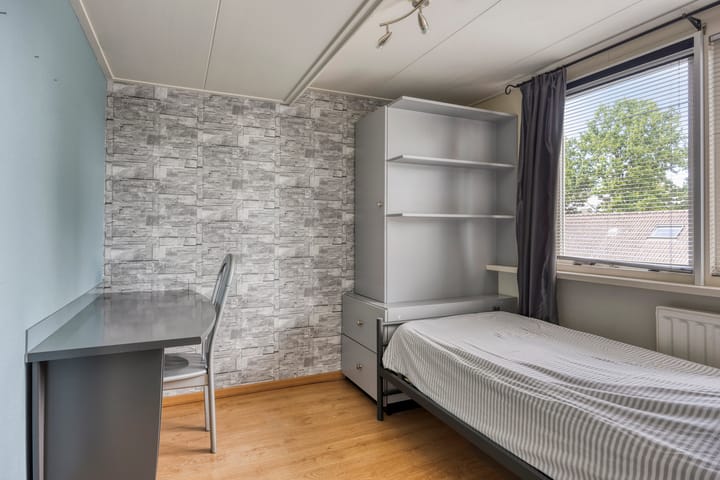 Foto 32 van Schoolstraat 10