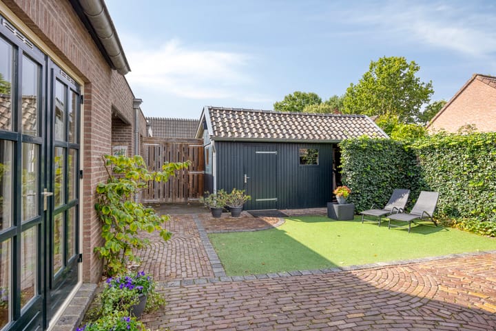 Foto 38 van Schoolstraat 10