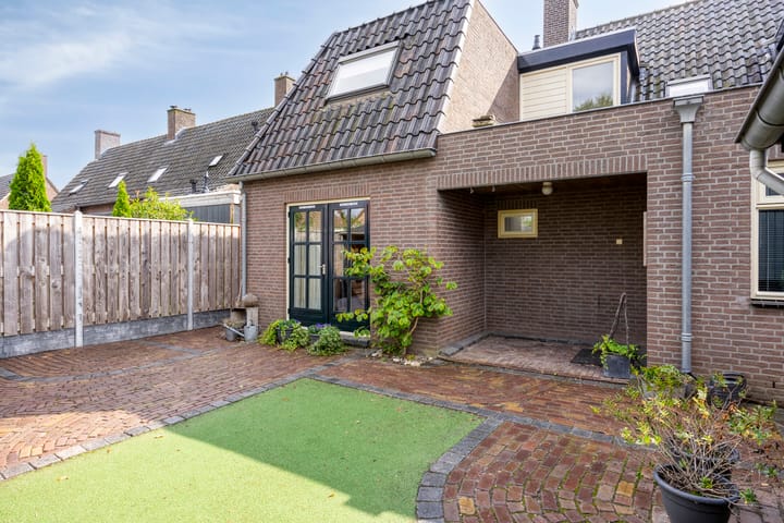 Foto 40 van Schoolstraat 10