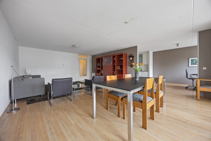 Foto 8 van Anna van Burenstraat 60-C