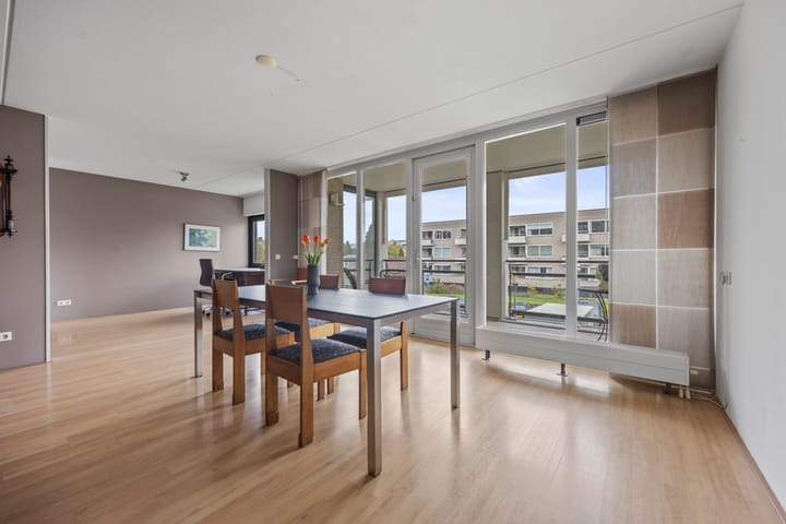 Foto 9 van Anna van Burenstraat 60-C