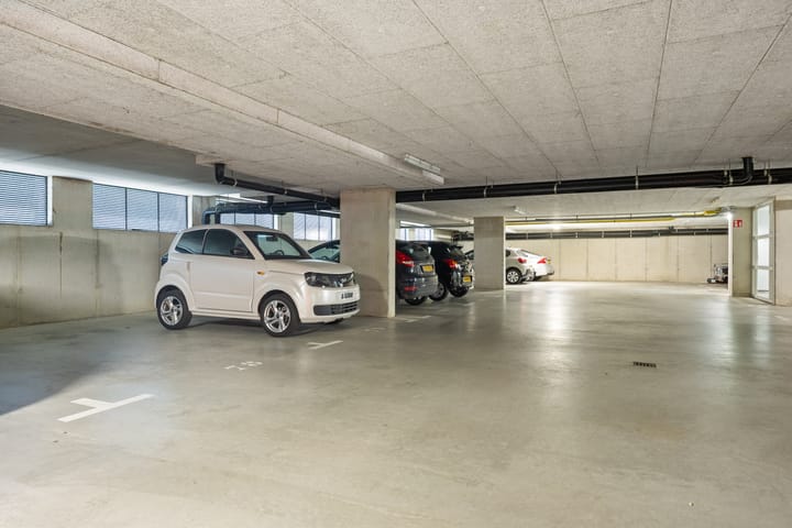 Foto 31 van Anna van Burenstraat 60-C