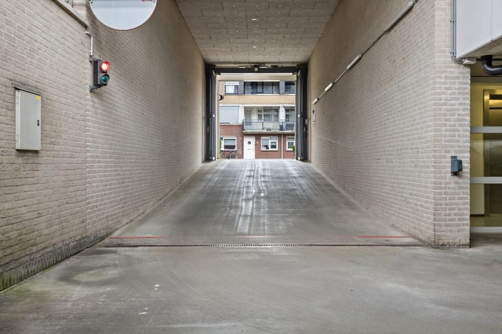 Foto 35 van Anna van Burenstraat 60-C