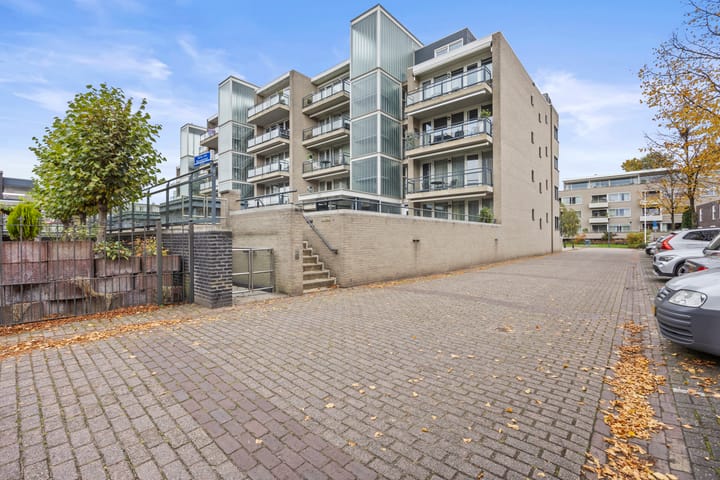 Foto 40 van Anna van Burenstraat 60-C