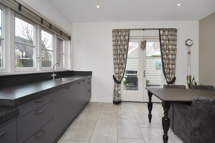 Foto 15 van De Rhijenhof 6-B