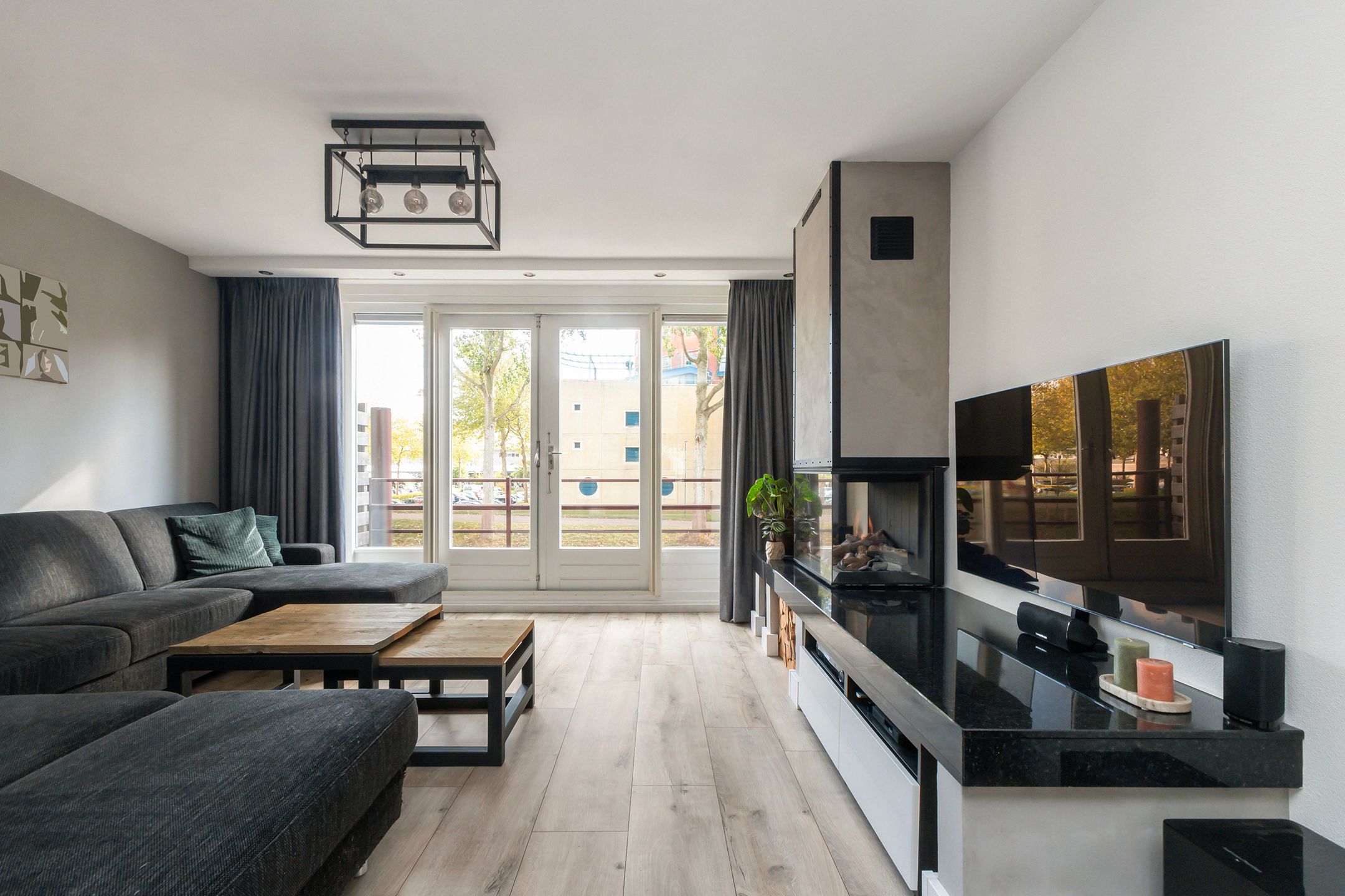 Photo 12 of Merbau 111