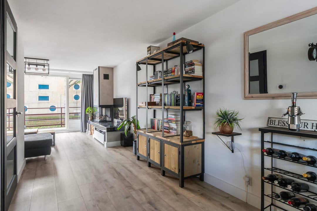 Photo 16 of Merbau 111