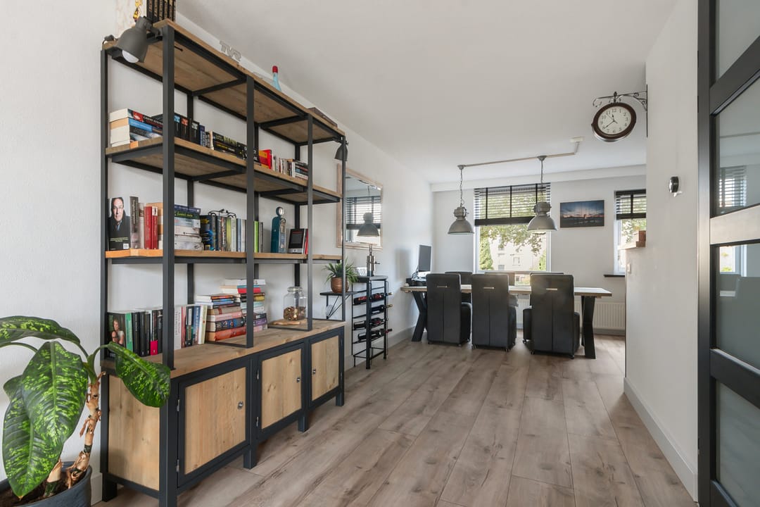 Photo 17 of Merbau 111