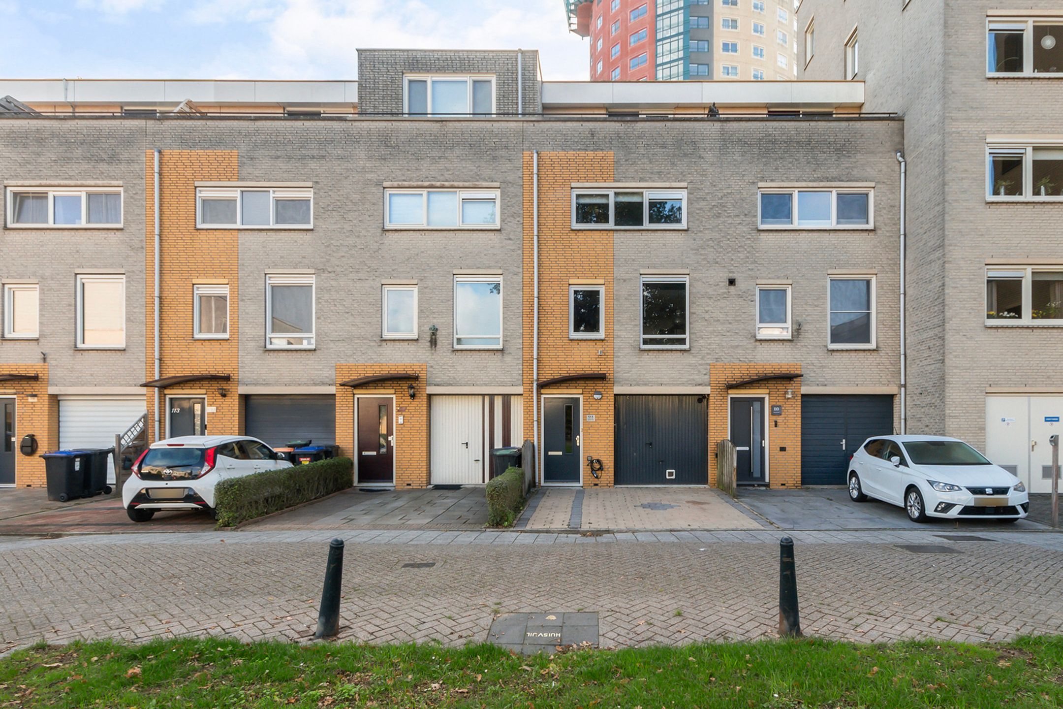 Photo 42 of Merbau 111