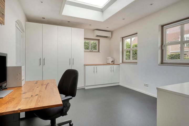 Photo 18 of Beemdstraat 6