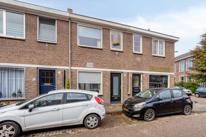 Foto 2 van Van Heutszstraat 3