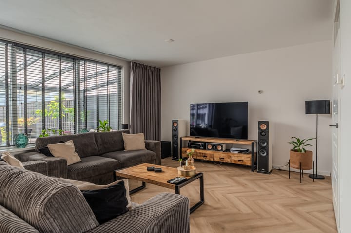 Foto 2 van Jupiter 16