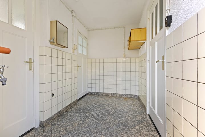 Photo 20 of Esschestraat 107