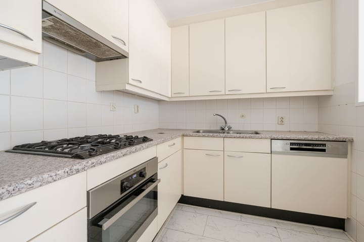 Foto 13 van Strevelsweg 852