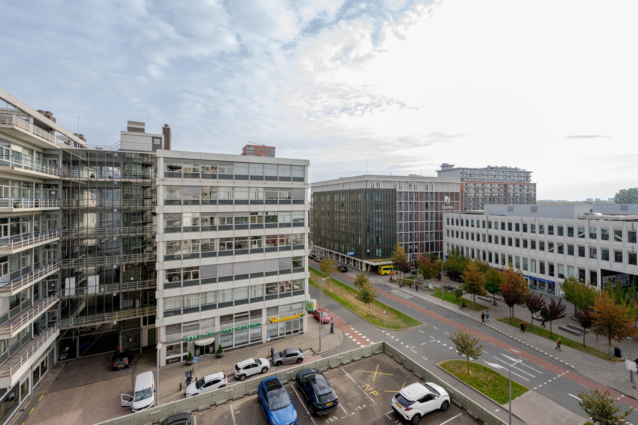 Foto 21 van Strevelsweg 852