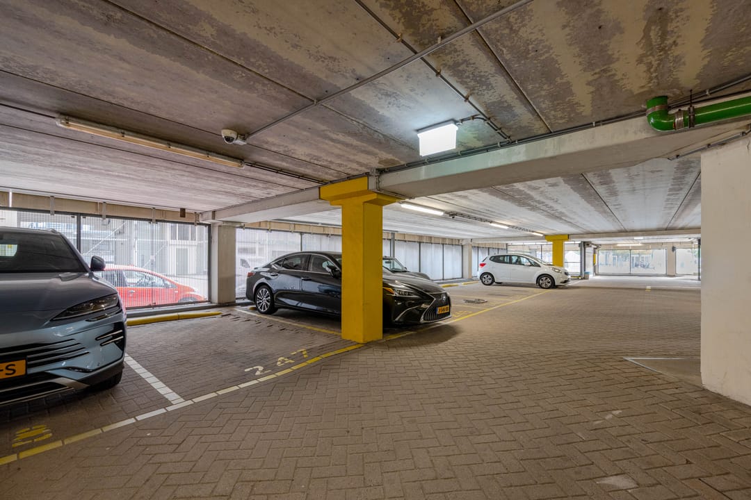 Foto 28 van Strevelsweg 852