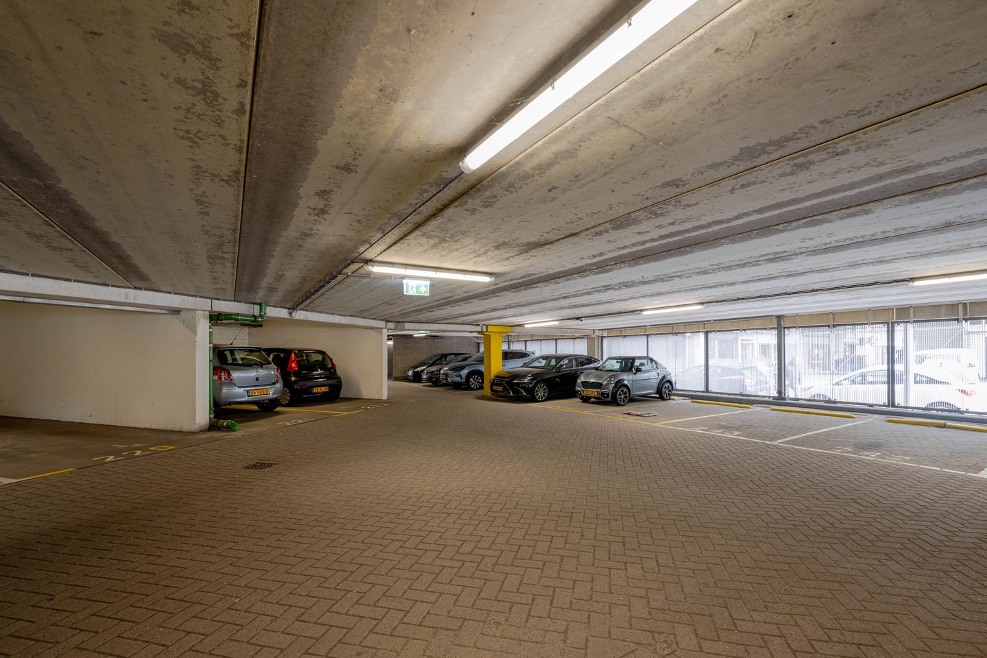 Foto 29 van Strevelsweg 852