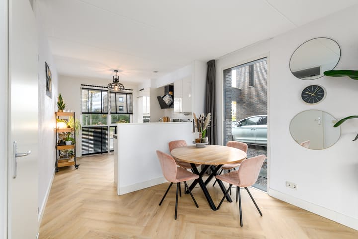 Photo 3 of Henriëtte Roland Holstweg 19