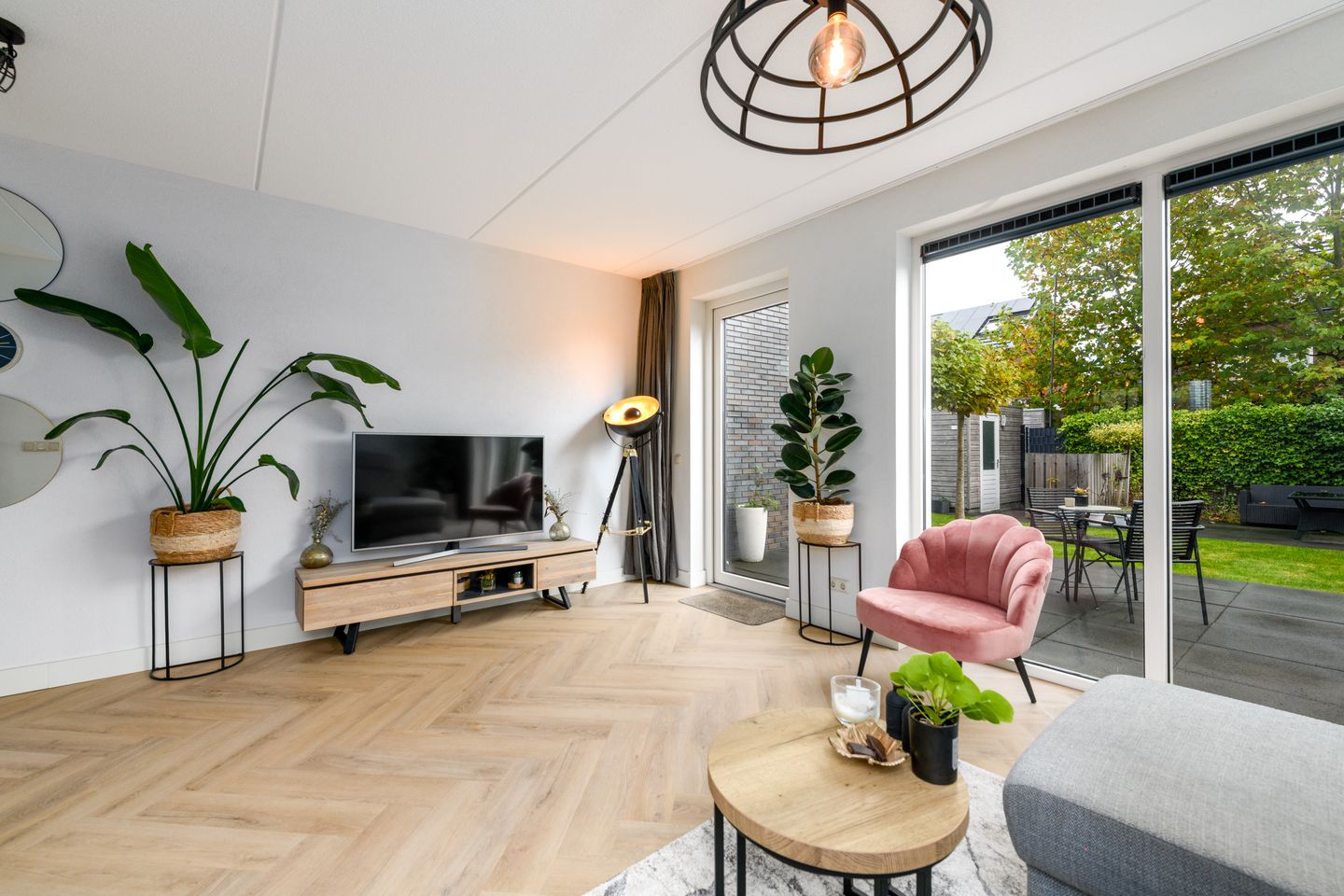 Photo 4 of Henriëtte Roland Holstweg 19