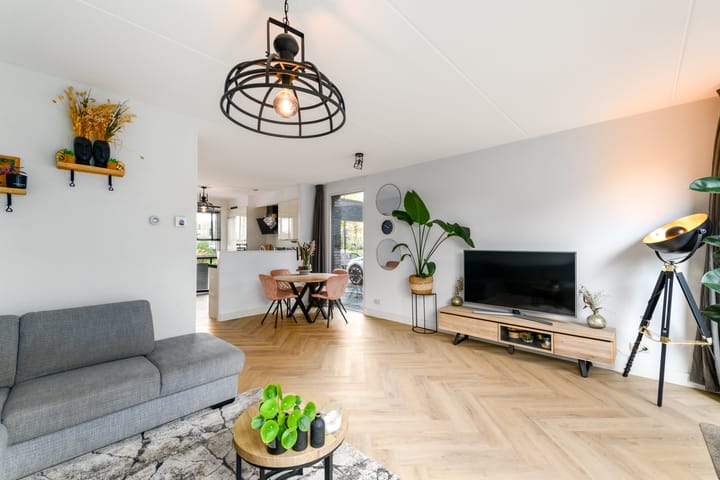 Photo 6 of Henriëtte Roland Holstweg 19