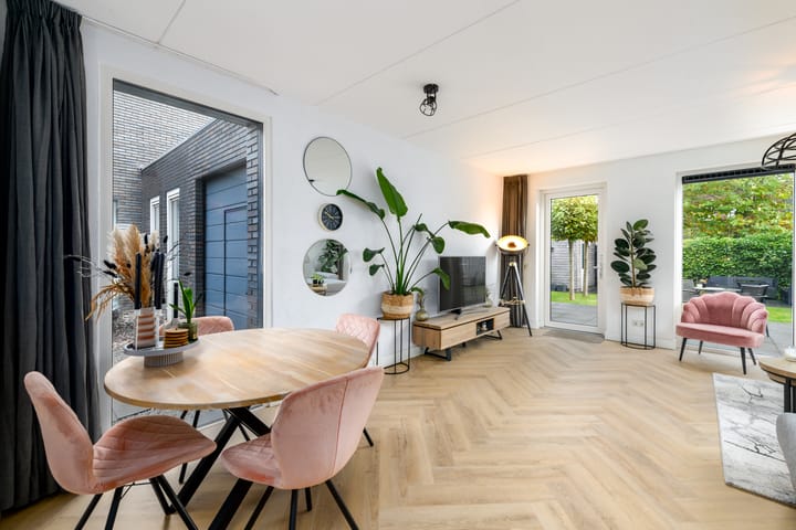 Photo 7 of Henriëtte Roland Holstweg 19