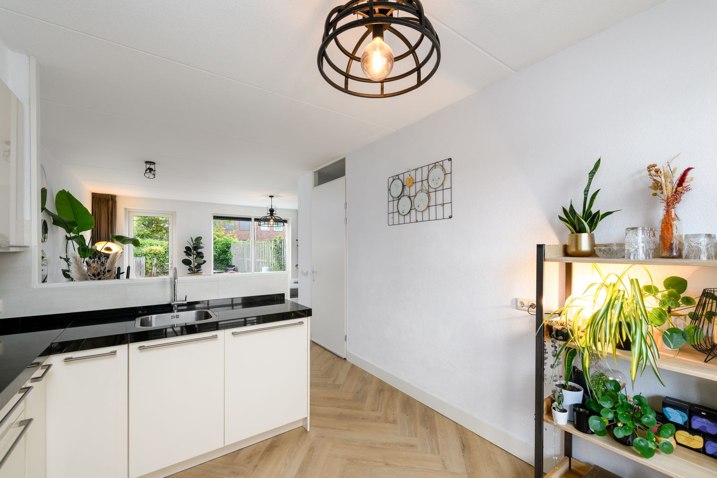 Photo 10 of Henriëtte Roland Holstweg 19