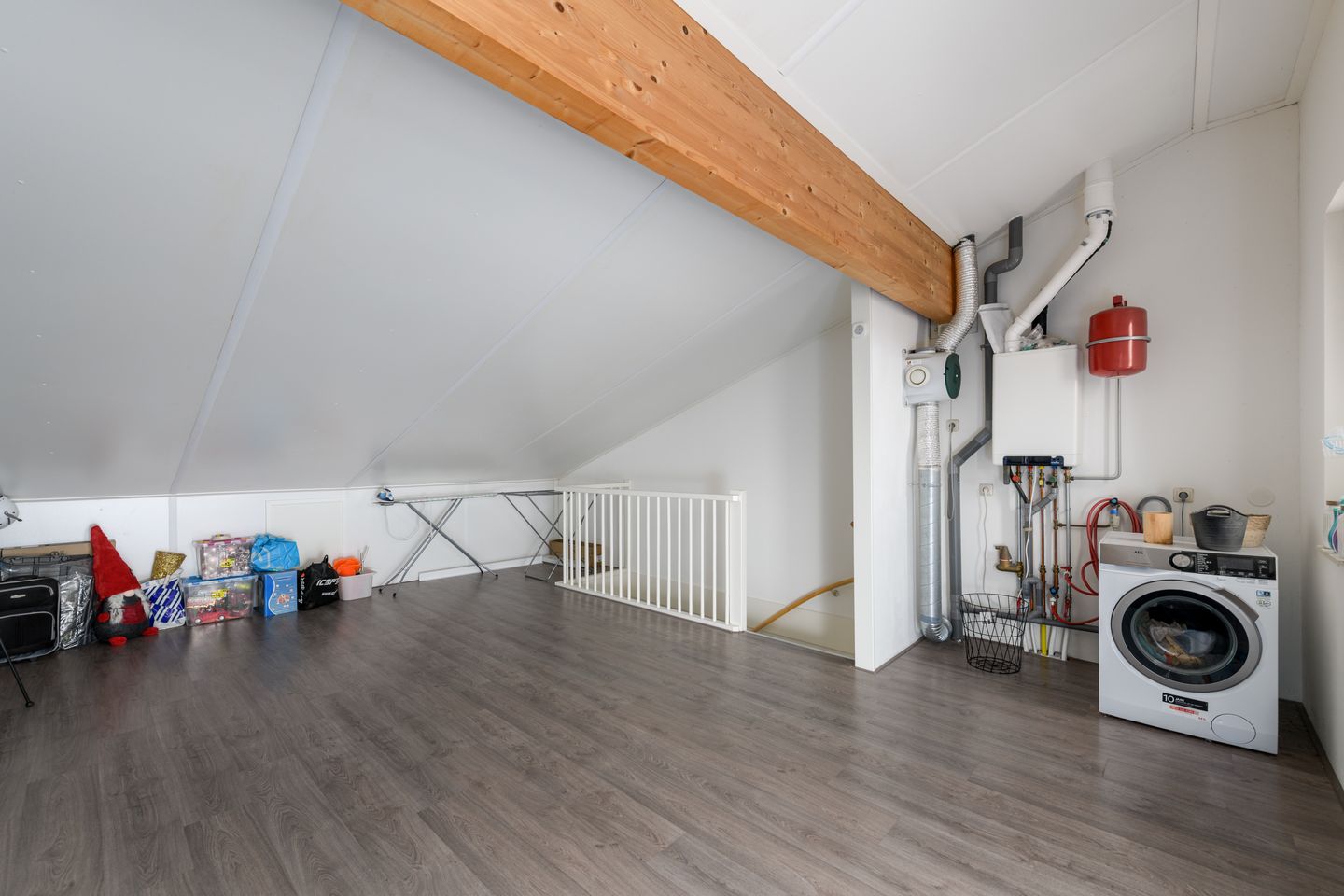 Photo 25 of Henriëtte Roland Holstweg 19