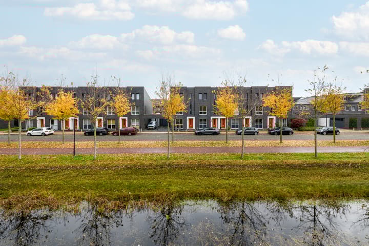 Photo 40 of Henriëtte Roland Holstweg 19