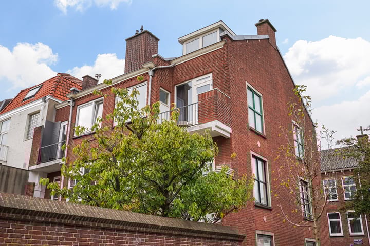 Foto 2 van Rijklof van Goensstraat 87