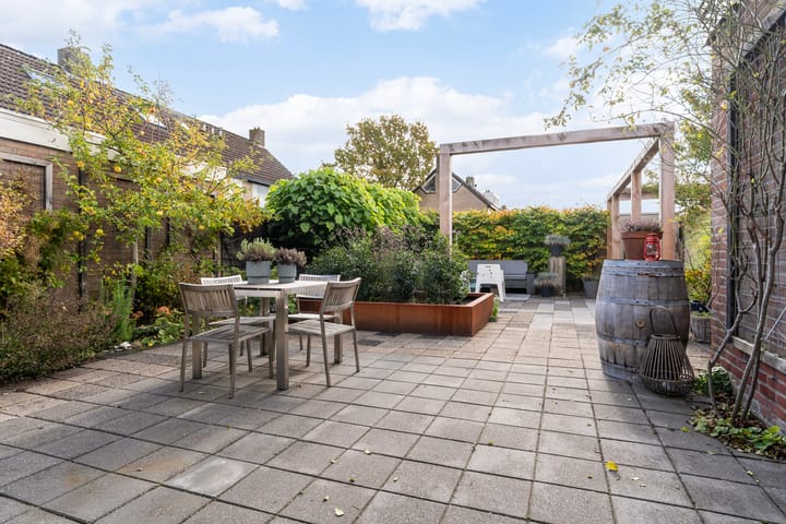 Foto 26 van Sixmastins 32