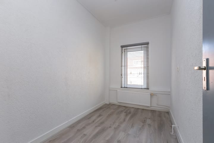 Foto 10 van Strevelsweg 144-B02