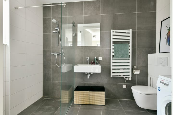 Foto 13 van Vluchtladderstraat 29