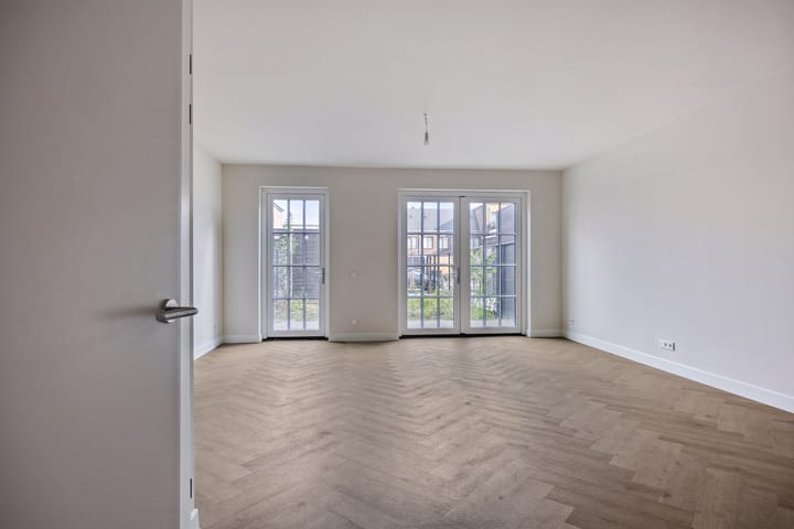 Photo 2 of Veenweg 67-C