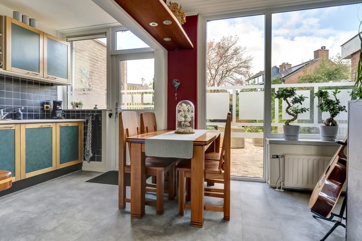 Foto 11 van Mezenlaan 98