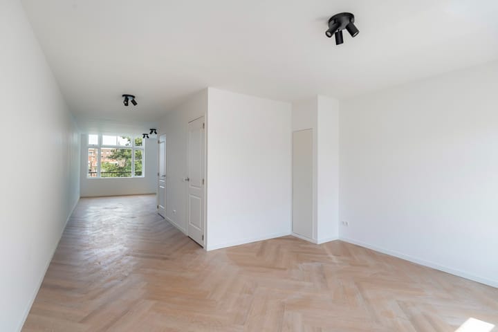 Photo 2 of Taandersstraat 36-B02