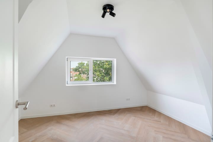 Photo 6 of Taandersstraat 36-B02