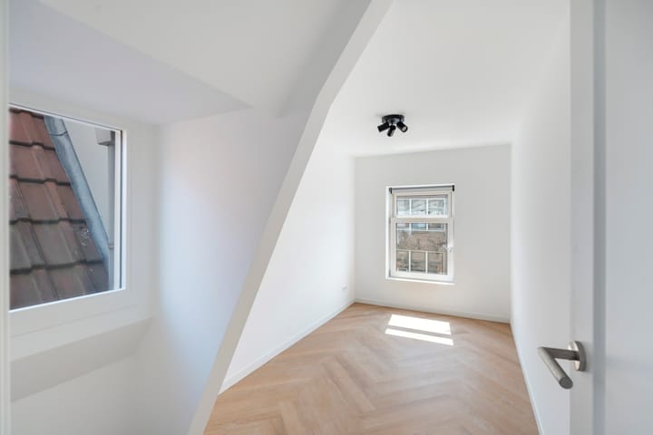 Photo 7 of Taandersstraat 36-B02