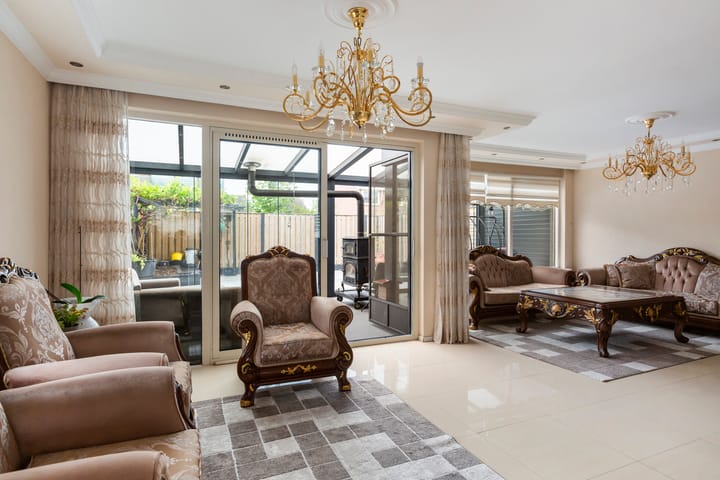 Photo 2 of Logger 18