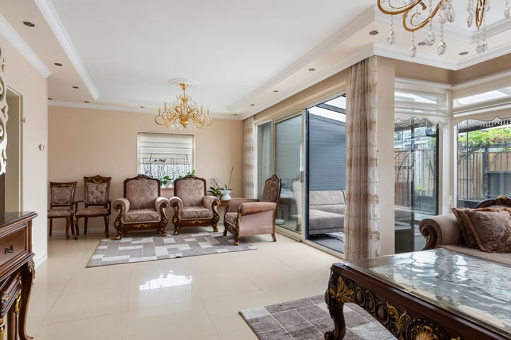 Photo 13 of Logger 18