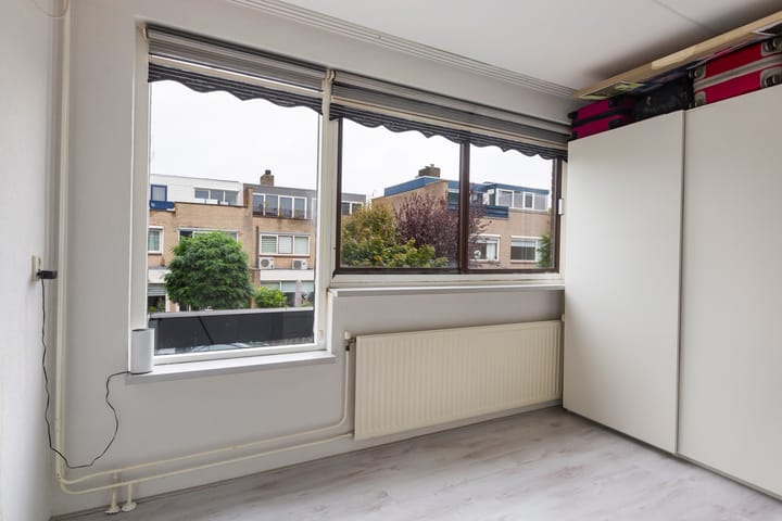 Photo 33 of Logger 18