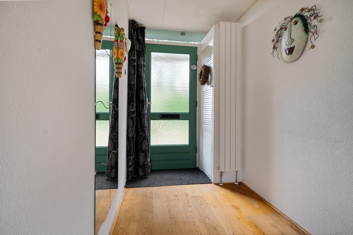 Photo 6 of Roerdompstraat 15