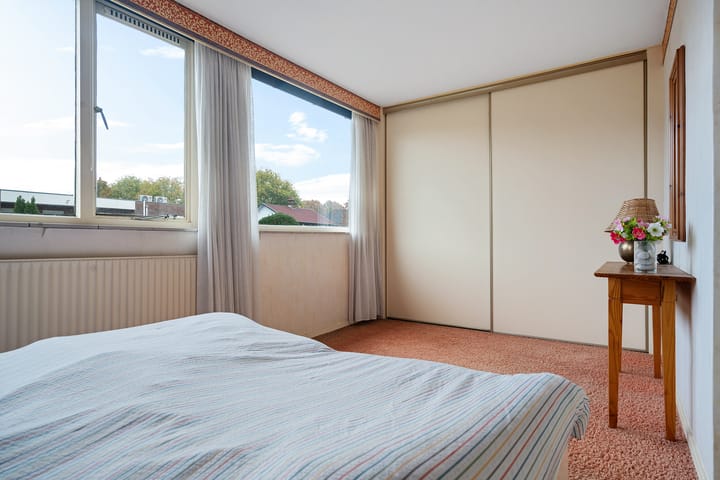 Photo 17 of Roerdompstraat 15