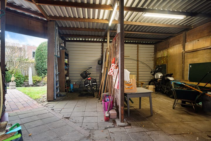 Photo 35 of Roerdompstraat 15