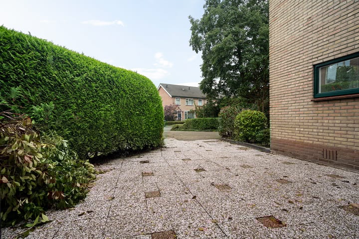 Photo 36 of Roerdompstraat 15