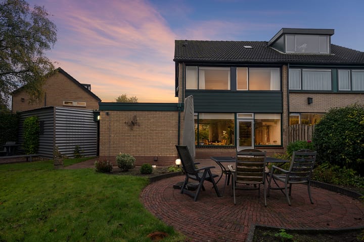 Photo 42 of Roerdompstraat 15