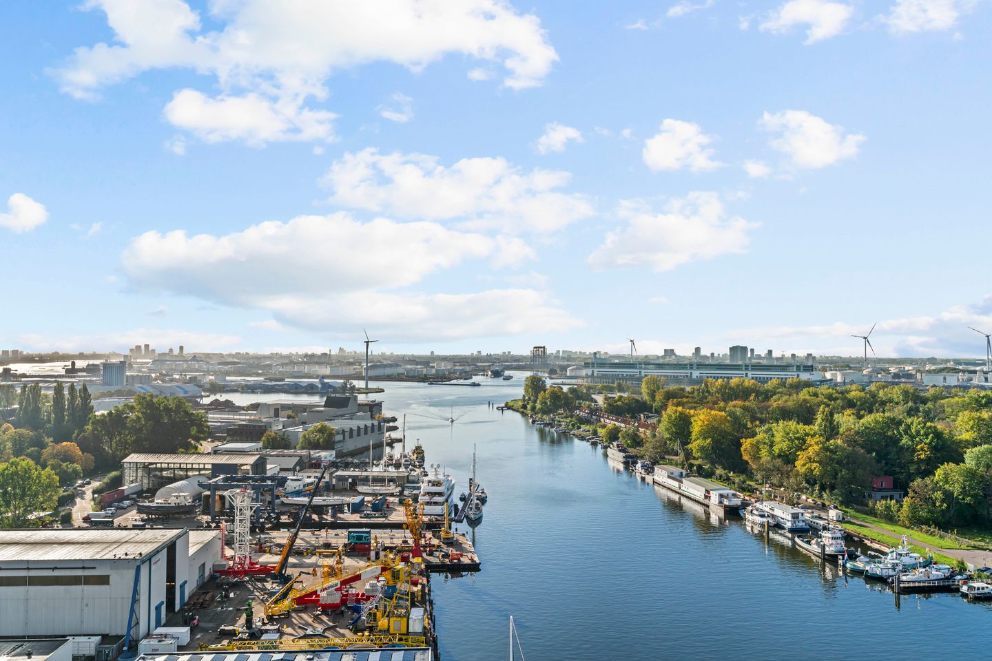 Foto 25 van Conradwerf 217