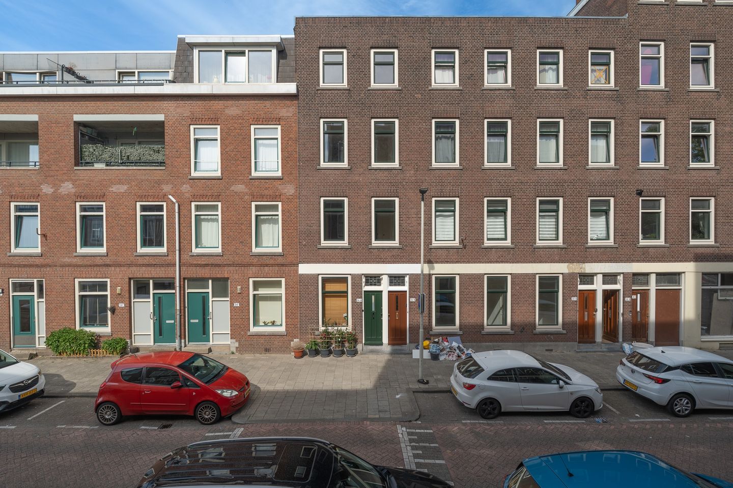 Photo 1 of Taandersstraat 36-B01