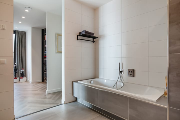 Foto 39 van Thomas Morelaan 305